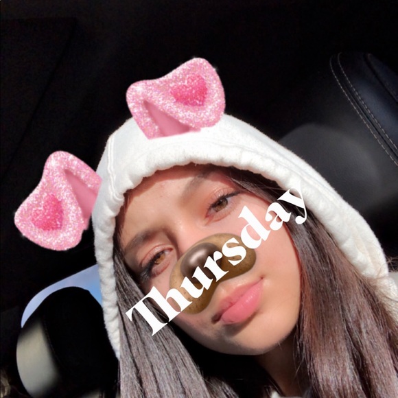 Meet your Posher, Evelyn - Picture 1 of 1